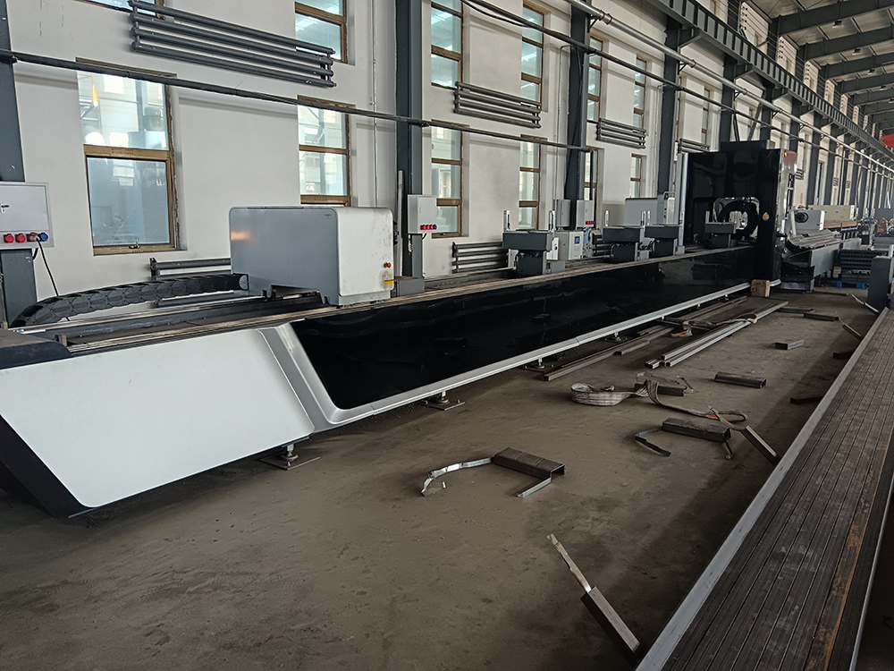 數(shù)控激光切管機